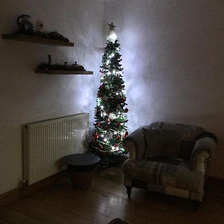 Tyddyn Perthi Farm Villa Llanberis Kültér fotó