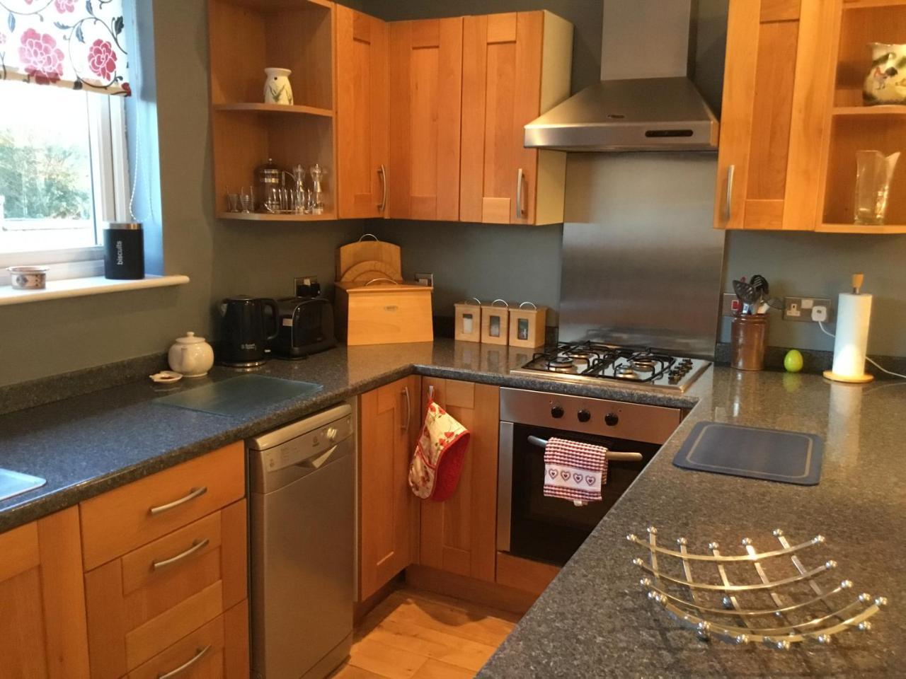 Tyddyn Perthi Farm Villa Llanberis Kültér fotó