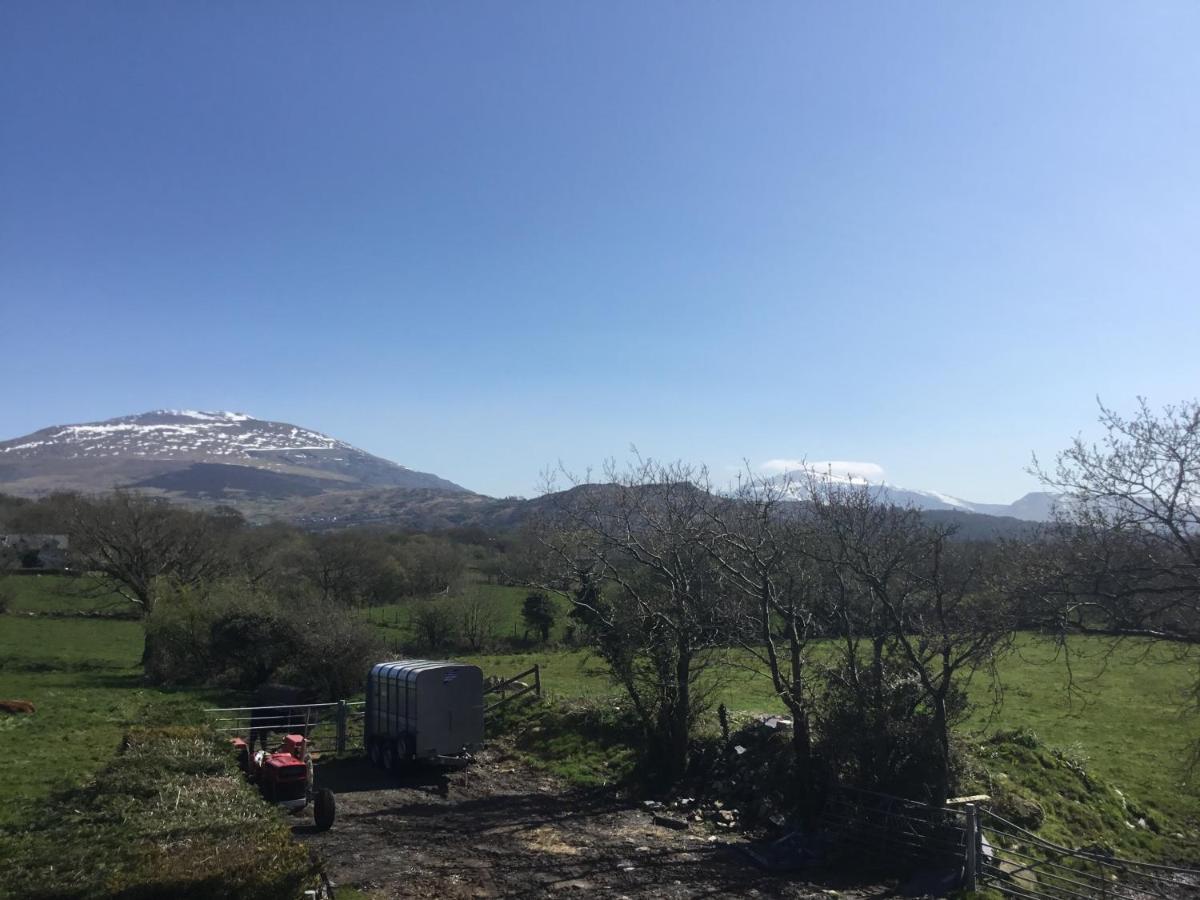 Tyddyn Perthi Farm Villa Llanberis Kültér fotó